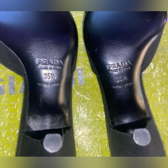 VINTAGE PRADA RAFFIA BEADED BUCKLE KITTEN HEELS - Picture 5 of 9